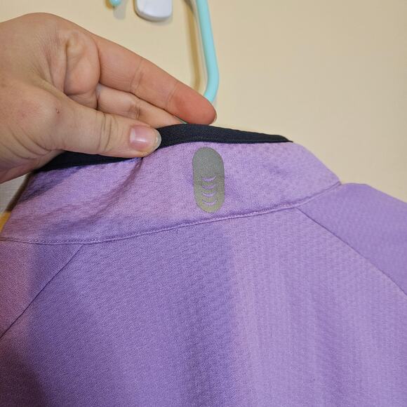 Nike Size Medium M Purple Long Sleeve Workout Running Gym Top Athletic - Picture 9 of 12